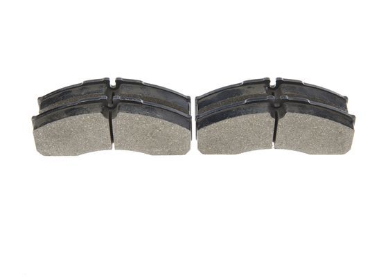 BOSCH 0986494266 Brake Pad Set For Disc Brake Front Fits Iveco Mercedes-Benz