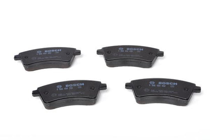 BOSCH 0986494332 Brake Pad Set For Disc Brake Front Fits Mercedes-Benz Renault