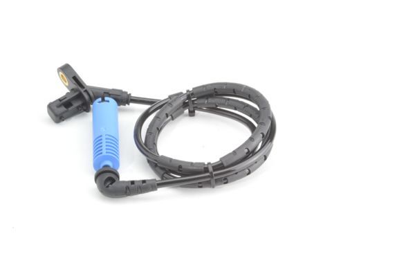 BOSCH 0986594013 Wheel Speed Sensor Rear Fits VW Transporter / Caravelle