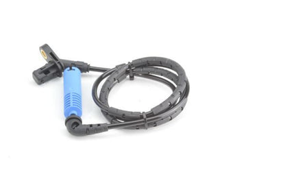 BOSCH 0986594013 Wheel Speed Sensor Rear Fits VW Transporter / Caravelle