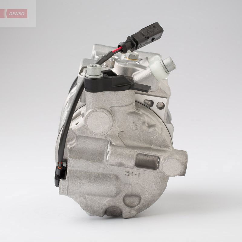 Air Conditioning Compressor Fits VW Multivan Transporter DENSO DCP32066