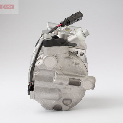 Air Conditioning Compressor Fits VW Multivan Transporter DENSO DCP32066