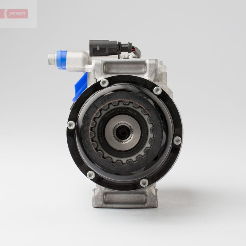 Air Conditioning Compressor Fits VW Multivan Phaeton Touareg DENSO DCP32006K