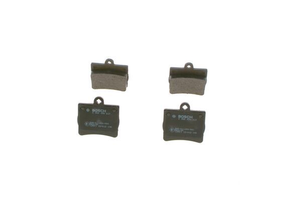 BOSCH 0986494017 Disc Brake Pad Set Rear Low-Metallic Fits Mercedes-Benz C-Class