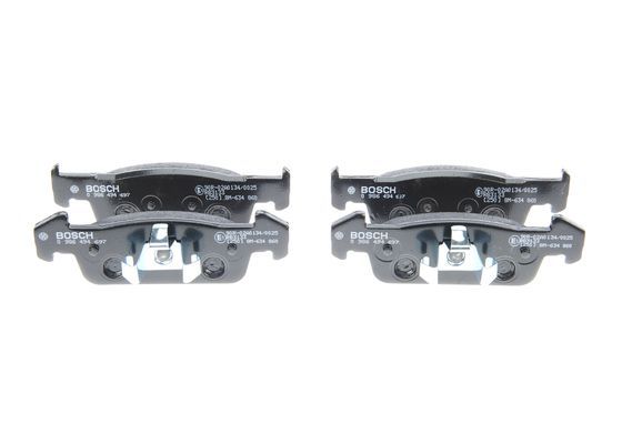 BOSCH 0986494697 Brake Pad Set For Disc Front 17.7mm Thickness For Dacia Renault