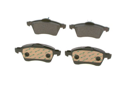 BOSCH 0986494008 Disc Brake Pad Set Front Fits VW Transporter / Caravelle
