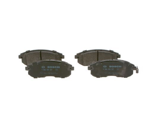 BOSCH 0986494337 Brake Pad Set Front Low-Metallic Fits Nissan Tiida Suzuki SX4