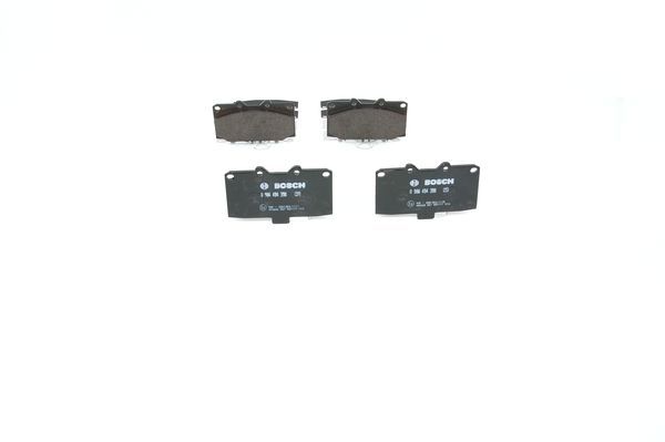 BOSCH 0986494398 Disc Brake Pad Set Front Low-Metallic Fits Subaru Impreza