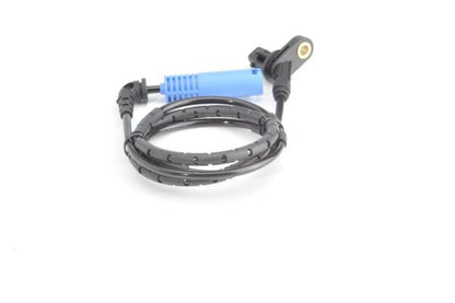 BOSCH 0986594013 Wheel Speed Sensor Rear Fits VW Transporter / Caravelle
