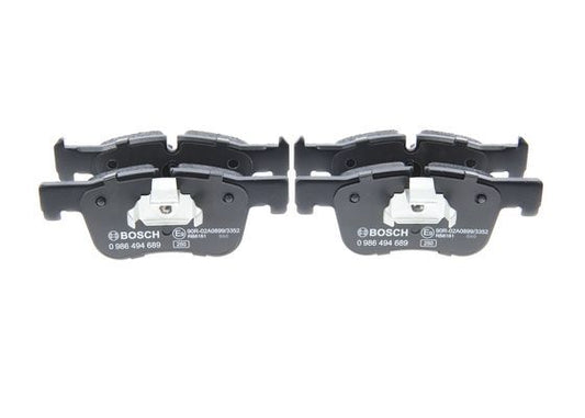 BOSCH 0986494689 Brake Pad Set For Disc Brake Front Fits 3 Series 4 Series