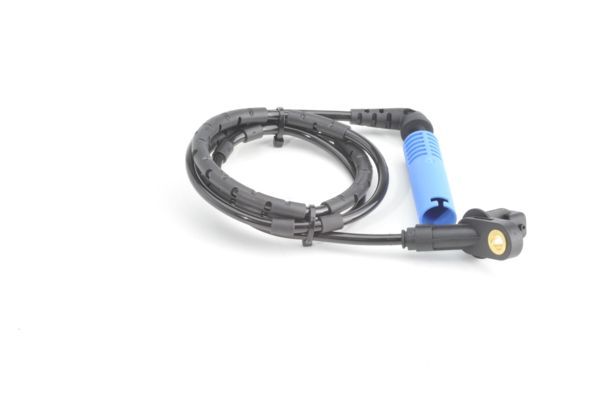 BOSCH 0986594013 Wheel Speed Sensor Rear Fits VW Transporter / Caravelle