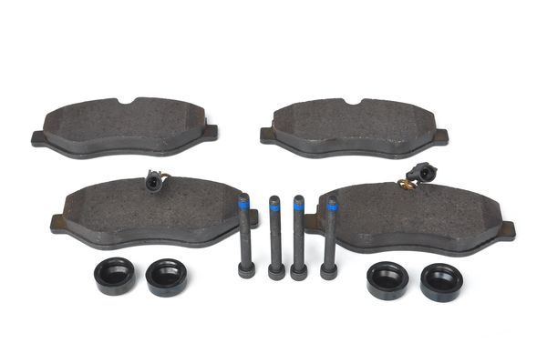BOSCH 0986494334 Disc Brake Pad Set Front Fits Nissan Cabstar NT400 Cabstar