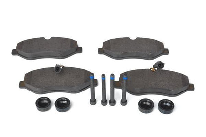 BOSCH 0986494334 Disc Brake Pad Set Front Fits Nissan Cabstar NT400 Cabstar