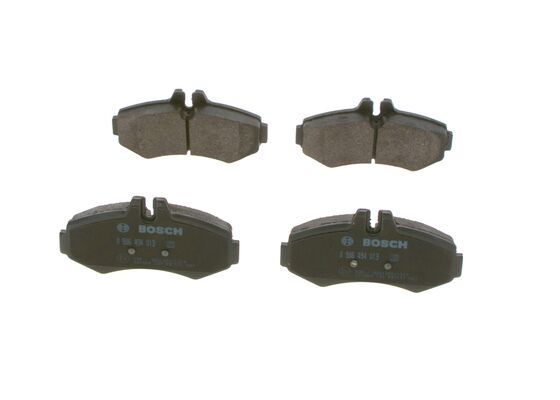 BOSCH 0986494013 Disc Brake Pad Set Front Fits Mercedes-Benz V-Class Vito