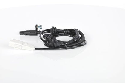 BOSCH 0986594523 Wheel Speed Sensor Rear Fits Citroën C5 C6 Peugeot 407